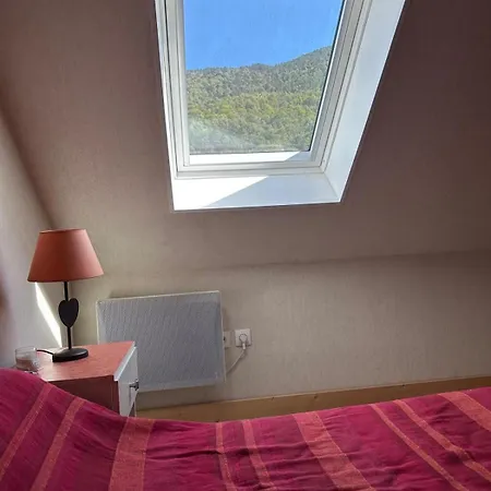 Spacieux En Duplex شقة *